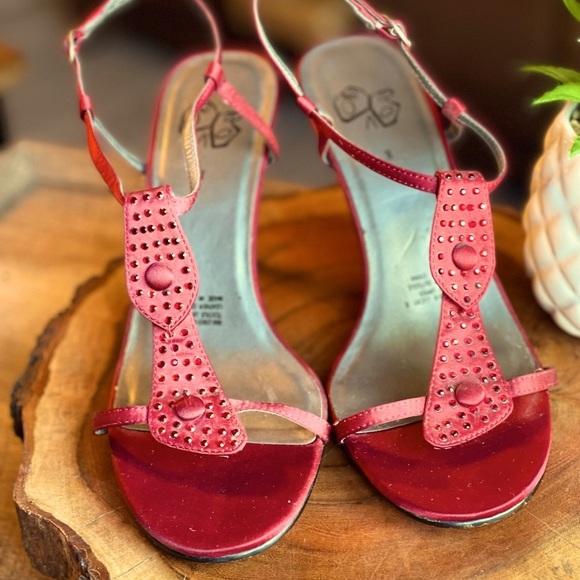 Gorgeous Heels - Picture 3 of 4